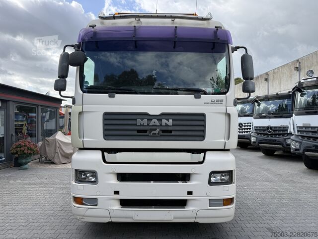 Ciężarówka z płaską platformą MAN TGA 26.480 6X2 Palfinger 29002 mit JIB
