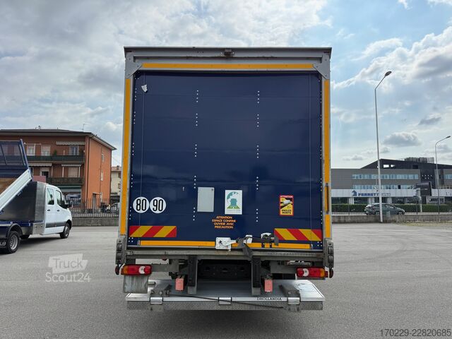 Dobozos teherautó Iveco eurocargo 120-220