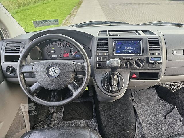 Stasjonsvogn med høyt tak VW T5