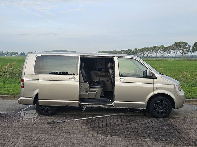 Stasjonsvogn med høyt tak VW T5