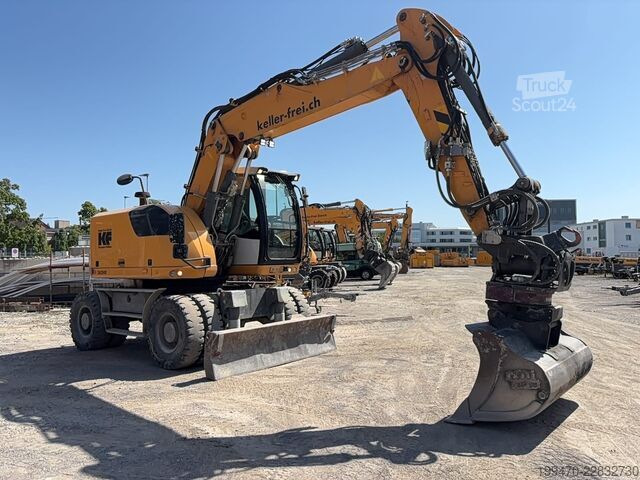 Točkaš bager Liebherr A 918 Litronic with Tiltrotator