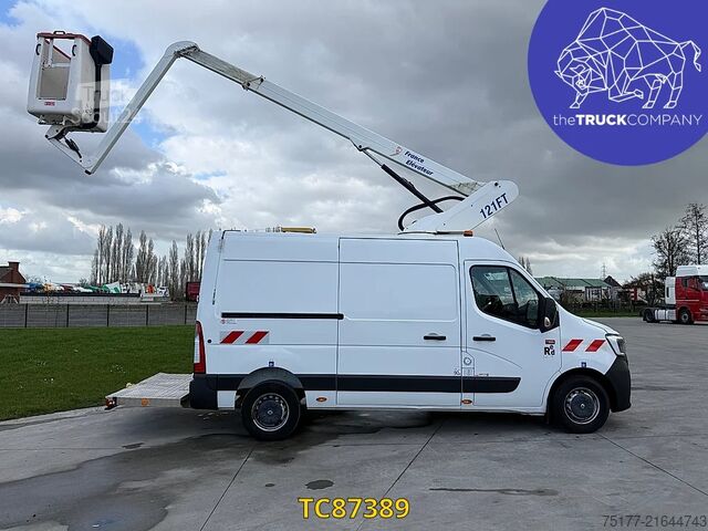 Emelőplatform Renault Master 145.35 nacelle