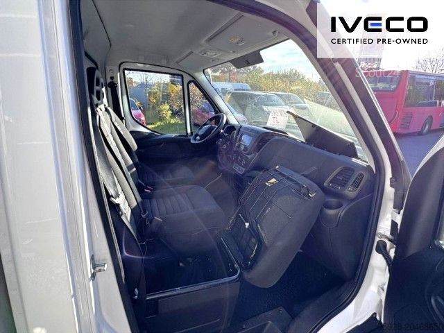 Skriňová dodávka IVECO 35C16H, Klima, DAB, LBW