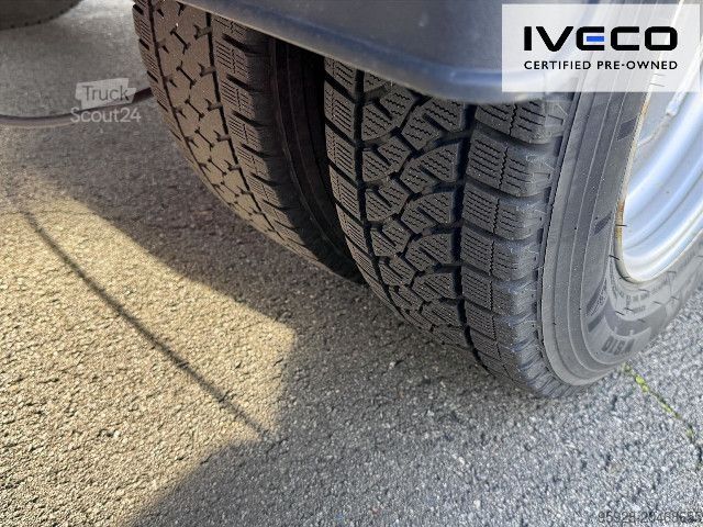 Skříňová dodávka IVECO 35C16H, Klima, DAB, LBW