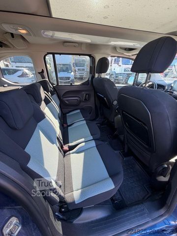 Kleinbus CITROEN 5 SITZER*2018*HEADUP*KEYLESS GO*KAMERA*EURO5*