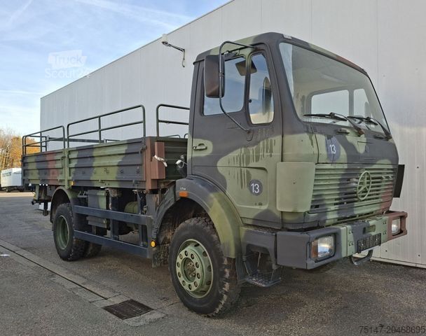 Platforminis sunkvežimis MERCEDES-BENZ 1017 A 4x4 5t TMIL Allrad Pritsche orig. 2700 km