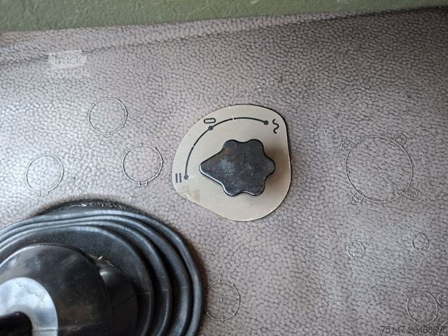 Platforminis sunkvežimis MERCEDES-BENZ 1017 A 4x4 5t TMIL Allrad Pritsche orig. 2700 km