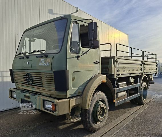 LKW mit Pritsche (offen) MERCEDES-BENZ 1017 A 4x4 5t TMIL Bundeswehr Allrad Pritsche