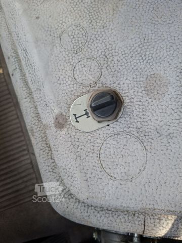 Platforminis sunkvežimis MERCEDES-BENZ 1017 A 4x4 5t TMIL Bundeswehr Allrad Pritsche