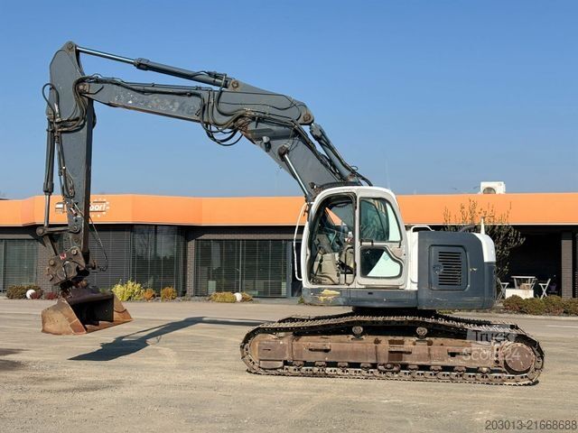 Excavator pe şenile NEW HOLLAND KOBELCO E235SR-1ES