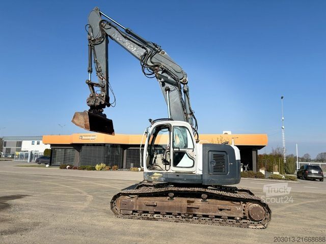 Excavator pe şenile NEW HOLLAND KOBELCO E235SR-1ES