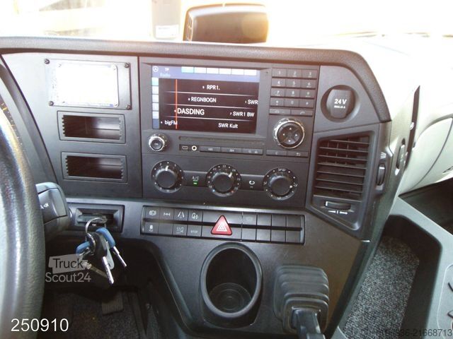 Camión frigorífico MERCEDES-BENZ ANTOS 1833L 3-Zonen Kühlkoffer*LBW