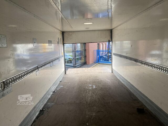 Maleta Volvo FL260 Boxtruck / Euro 5 / 625.000 KM / Loading ...