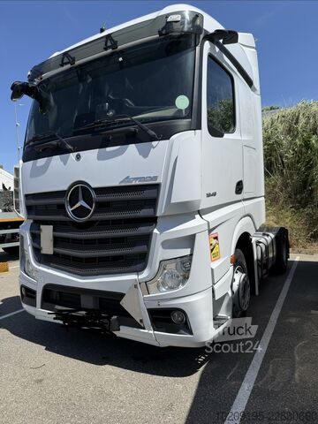 وحدة جرار قياسية Mercedes-Benz Actros 1848 LS