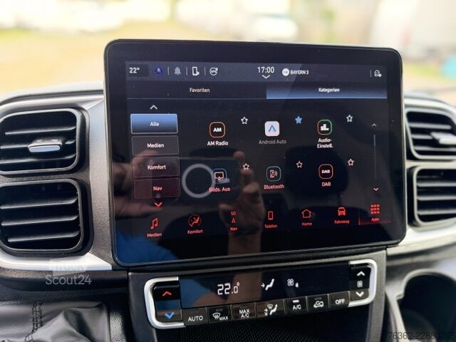 Furgon blaszak z wysokim dachem i długim rozstawem osi Peugeot Boxer 35 L4H2 140 KlimaKameraTempo Navi