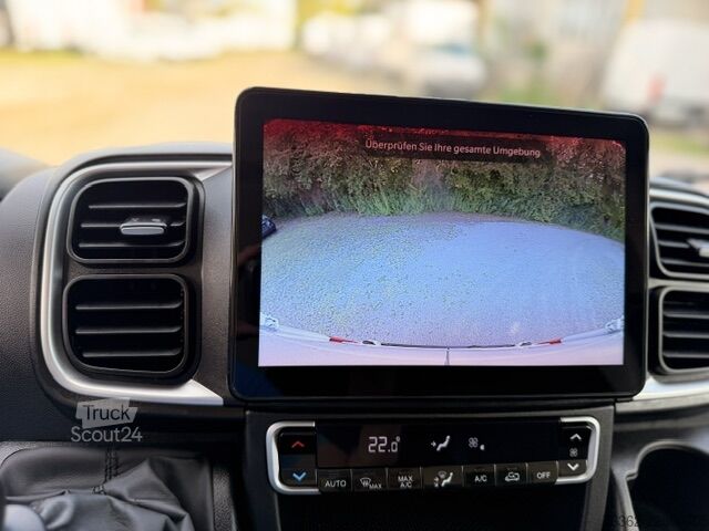 Furgon blaszak z wysokim dachem i długim rozstawem osi Peugeot Boxer 35 L4H2 140 KlimaKameraTempo Navi