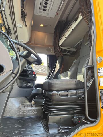 Standard-SZM DAF XF 480 SSC STANDARD Intarder E6D !! Schubboden ...