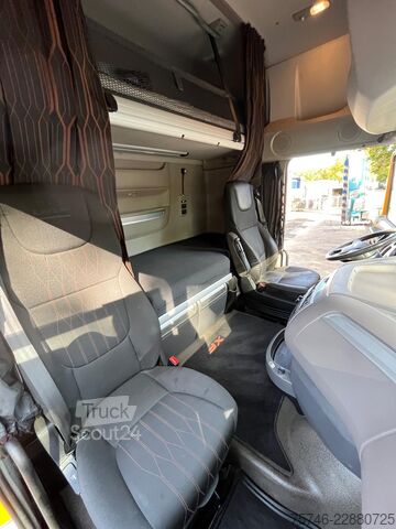 Standard-SZM DAF XF 480 SSC STANDARD Intarder E6D !! Schubboden ...