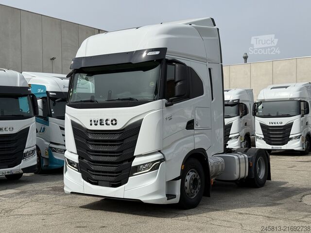 Standartinis vilkikas Iveco SWAY 490