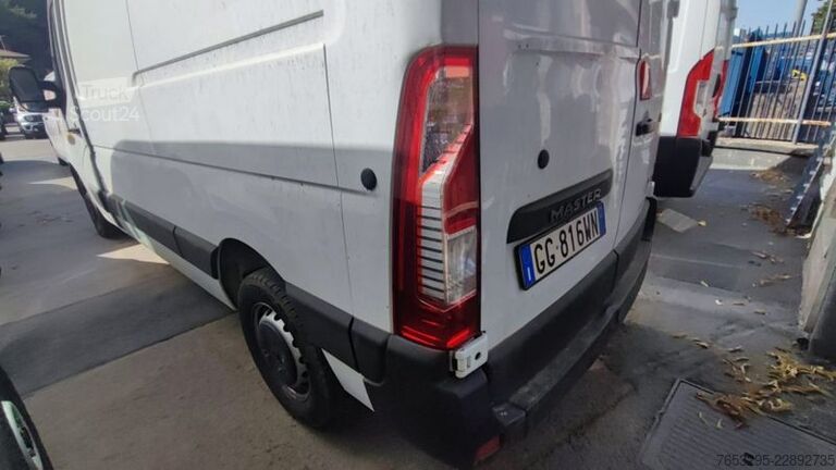 Грузовик специального назначения Renault Master
