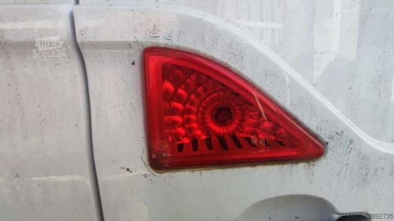 Грузовик специального назначения Renault Master