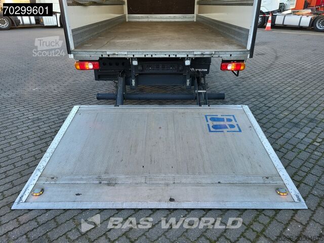 Box body Mitsubishi Canter 7C18 4X2 8tonner Automatic 1000kg Ladebo...