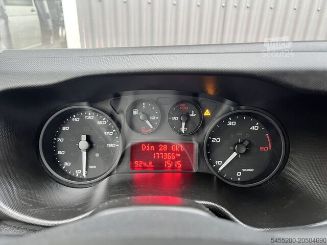 Laadplatform Iveco Daily 35C14 2.3 375 Laadklep 500kg Trekhaak 350...