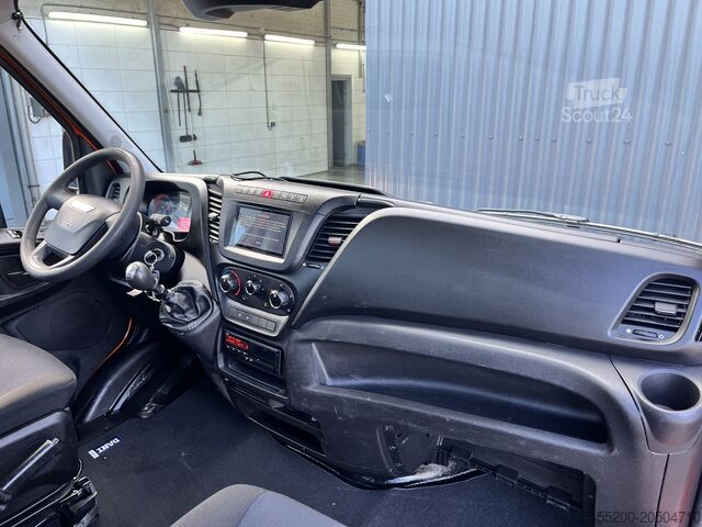 Loading platform Iveco Daily 35C14 2.3 375 Laadklep 500kg Trekhaak 350...