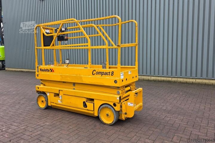 Ollós emelő Haulotte Compact 8 As-Is, Electric, 8m Working Height, 350k