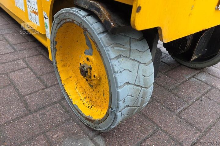 Saxlift Haulotte Compact 8 As-Is, Electric, 8m Working Height, 350k