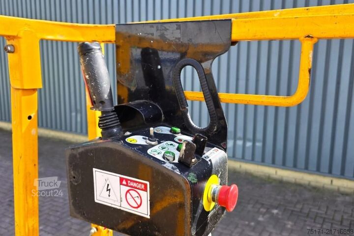 Ollós emelő Haulotte Compact 10N Electric, 10m Working Height, 230kg Ca