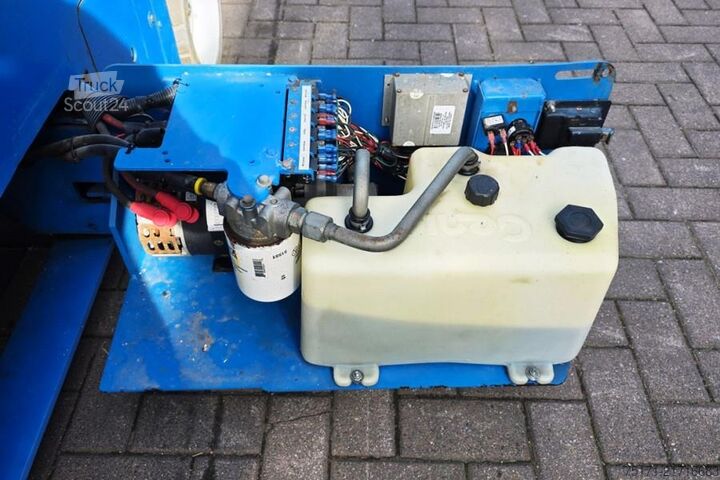 Ollós emelő Genie GS3246 Electric, Working Height 11.75 m, 318kg Cap