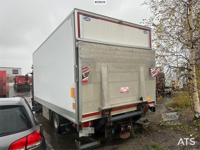 Valiză MAN TGL 8.220 4x2 box truck w/ 2 zone generator and li
