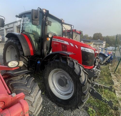 Traktor Massey Ferguson 5711 Dyna-4