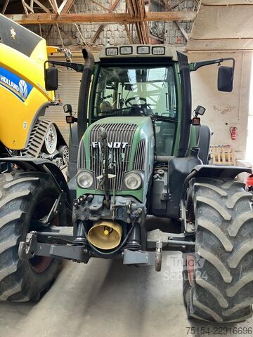Traktori Fendt 712 Vario