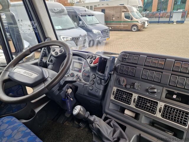 Transporte de cavalos Iveco ML120 Kom snel kijken voor deze scherpe meeneem...