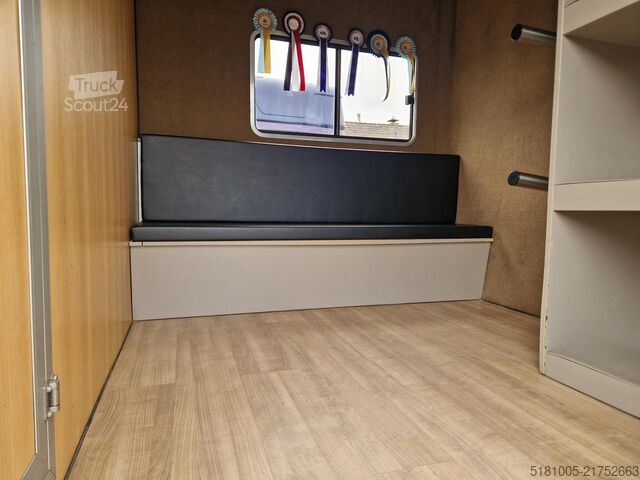 Transporte de cavalos Iveco ML120 Kom snel kijken voor deze scherpe meeneem...