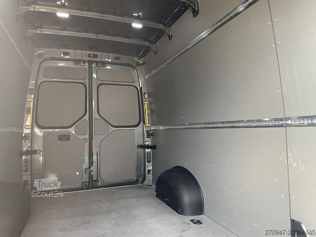 Furgone a tetto alto VOLKSWAGEN Crafter Kasten 35 L4H3 PDC DAB KAMERA KLIMA MFL