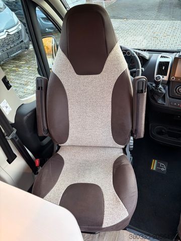 Husbil PÖSSL Roadcruiser - CSL Munich Edition