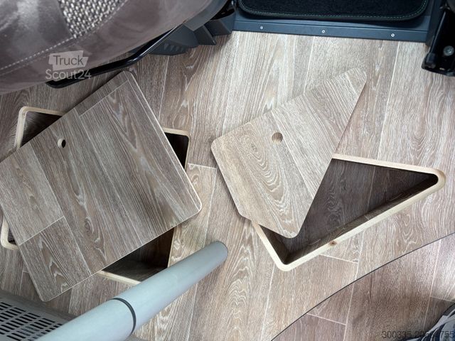 Camper PÖSSL Roadcruiser - CSL Munich Edition