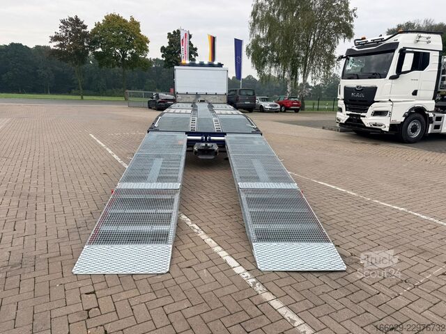 Odťahové vozidlo MAN TGS 35.540  Maschinentransporter mit Rampen