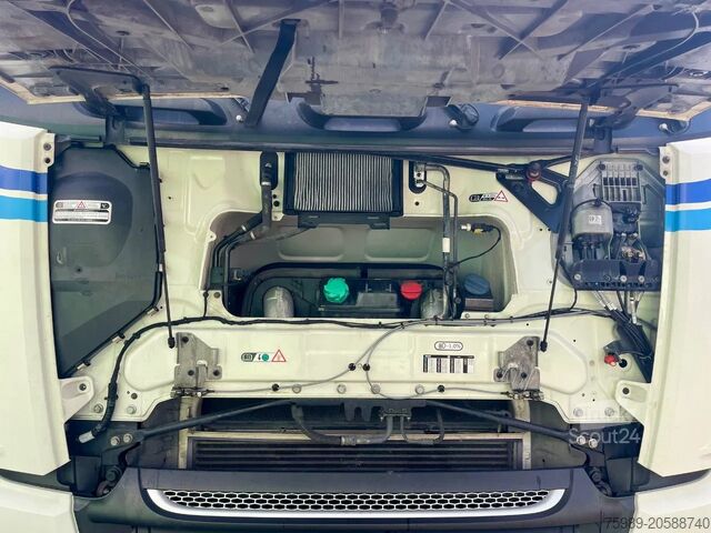 Estándar-SZM DAF XF 530 PARKING CLIMA, FRIGO