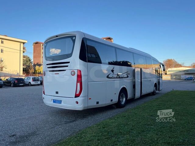Touringcar Irizar i6