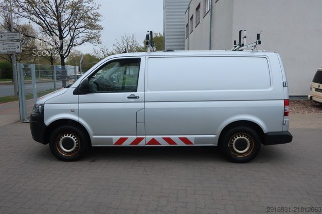 Umpikorja-auto VOLKSWAGEN T5 Transporter Kasten 4Motion/Klima/AHK/ Nr. 275