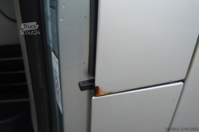 Umpikorja-auto VOLKSWAGEN T5 Transporter Kasten 4Motion/Klima/AHK/ Nr. 275