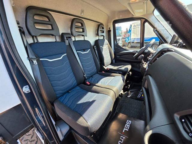 Transporter mit Koffer IVECO Daily 72-180 / Ldbw / 3 Sitzen / Aluklappen / 6D