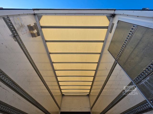 LKW mit Kofferaufbau MERCEDES-BENZ Atego1223 / Ladebordwand