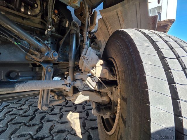 LKW mit Kofferaufbau MERCEDES-BENZ Atego1223 / Ladebordwand