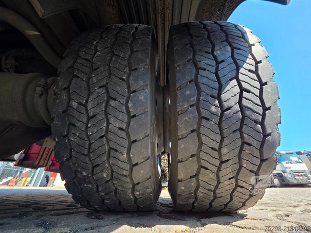 LKW mit Kofferaufbau MERCEDES-BENZ Atego1223 / Ladebordwand