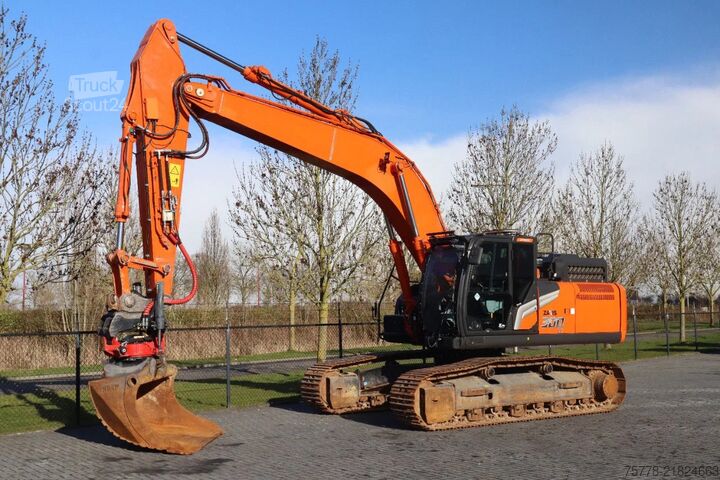 Bandgrävare Hitachi ZX300 LC-7 | ROTOTILT | BUCKET